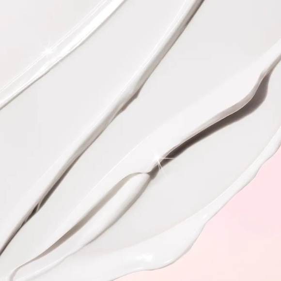 Charlotte Tilbury ‘1.6 Oz’ Magic Cream Moisturizer with Hyaluronic Acid - Picture 14 of 16